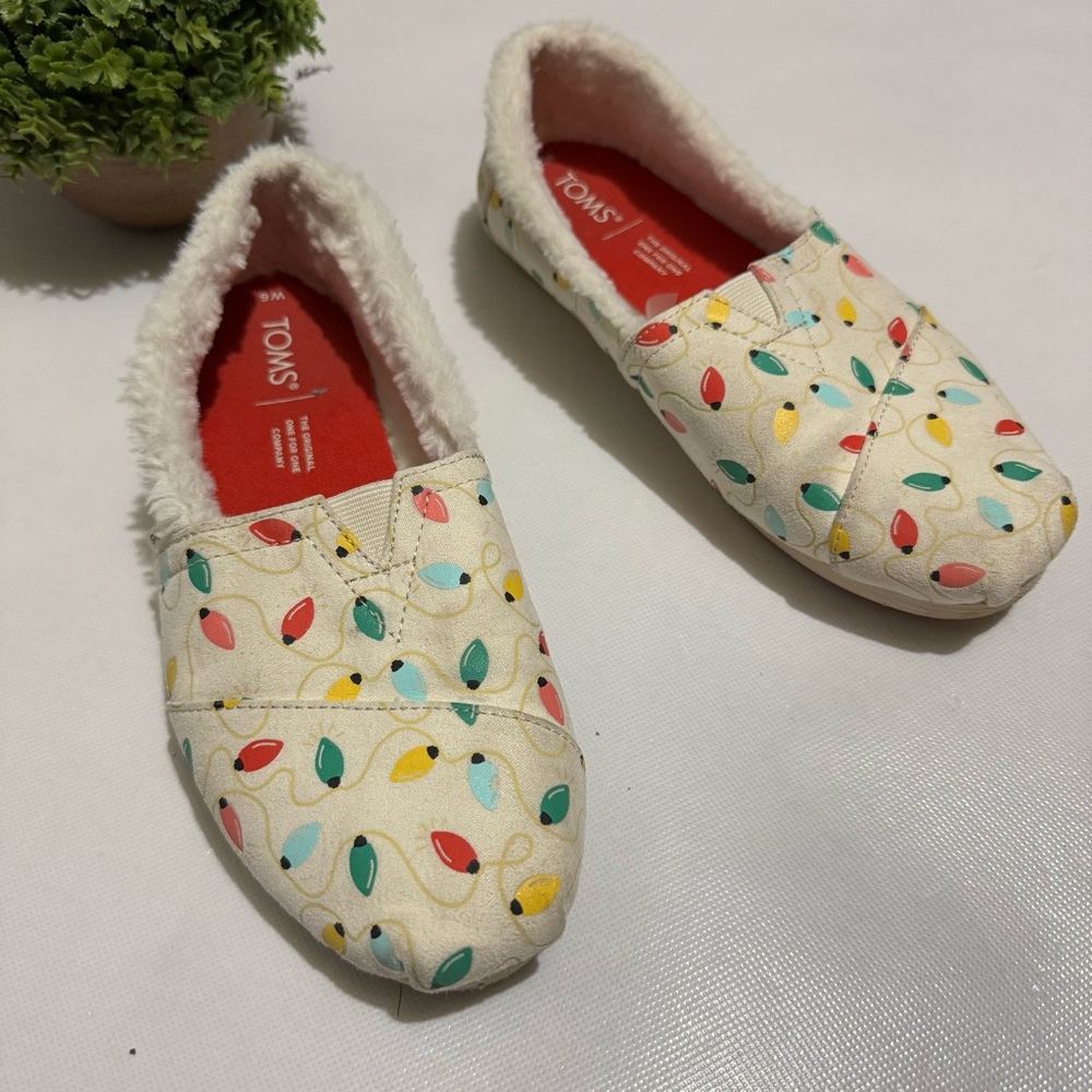 Toms Faux Fur Christmas Lights Holiday‎ Shoes Cream Winter Women’s Size 6